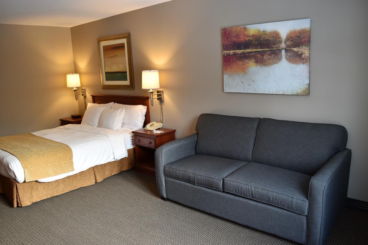 Country Inn River Falls Bagian luar foto