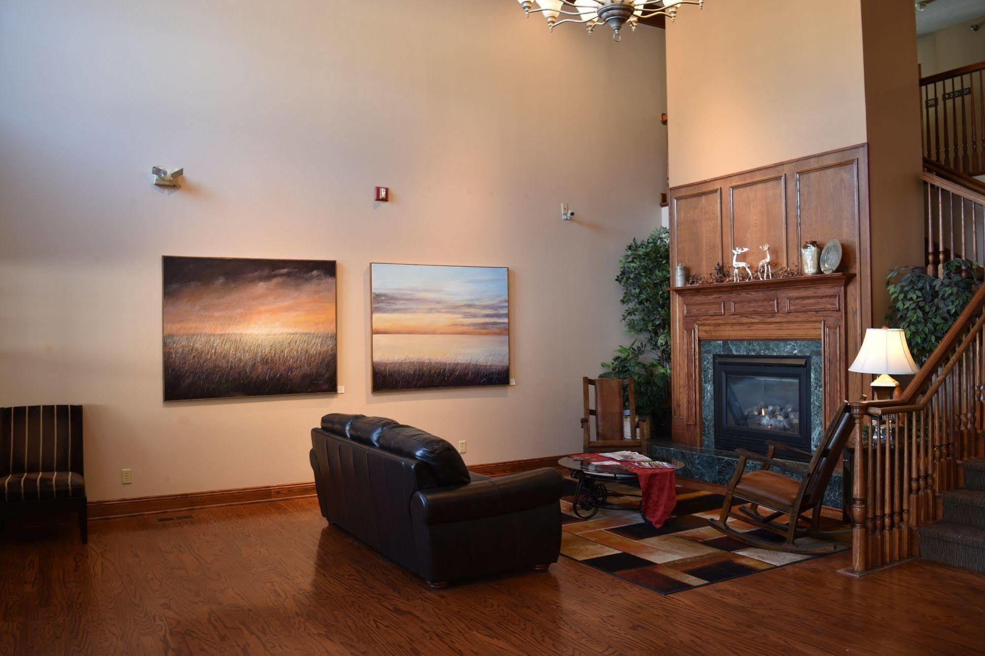 Country Inn River Falls Bagian luar foto